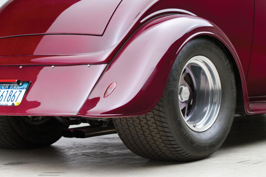 Ford Custom Coupe 1933 года  (фото 16 из 19)
